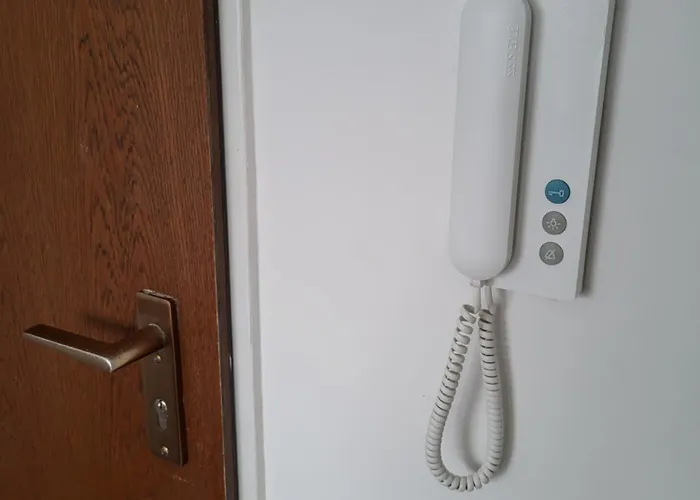 Naeher Messe Und Flughafen 3 Appartement *